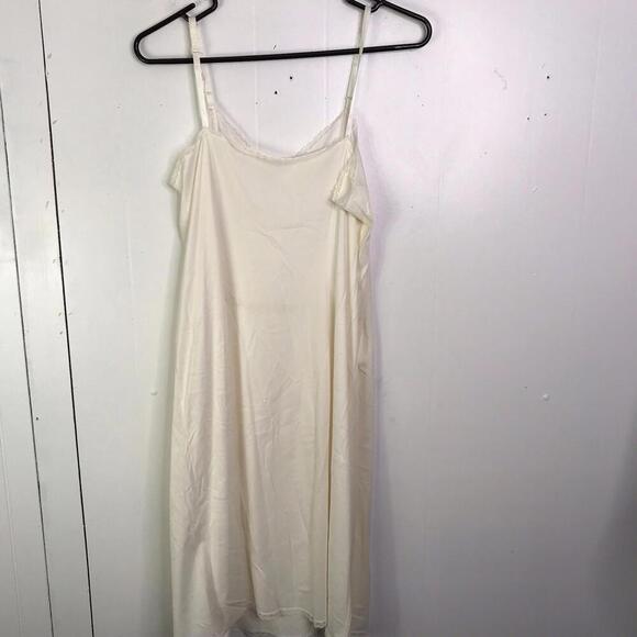 JCPenney Other - Vintage Slip Dress Womens 18 Babydoll Y2K Angel Lace Trim Lightweight Silky